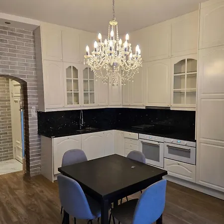 H21d-central-cozy Spacious Suits Family-3 Bedrooms Casa de Férias