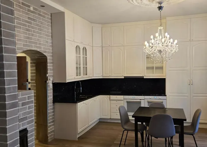 H21d-central-cozy Spacious Suits Family-3 Bedrooms Осло