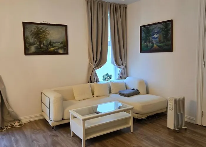 Semesterbostad H21d-central-cozy Spacious Suits Family-3 Bedrooms