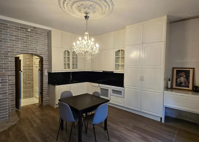 H21d-central-cozy Spacious Suits Family-3 Bedrooms Semesterbostad