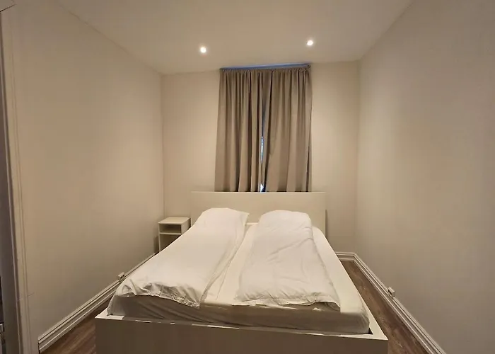 H21d-central-cozy Spacious Suits Family-3 Bedrooms